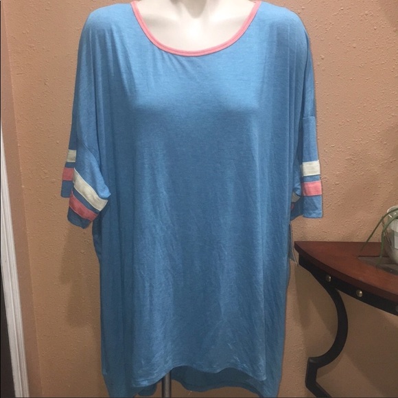 LuLaRoe Tops - NWT LULAROE IRMA TOP